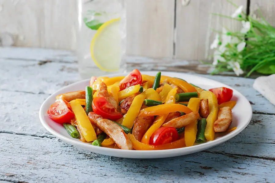 Yeast-Free Chicken Fajita Bake Recipe chicken fajita bake on a white plate
