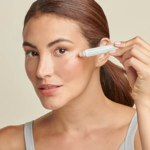 Total Eye Concentrate Rollerball - Image 3